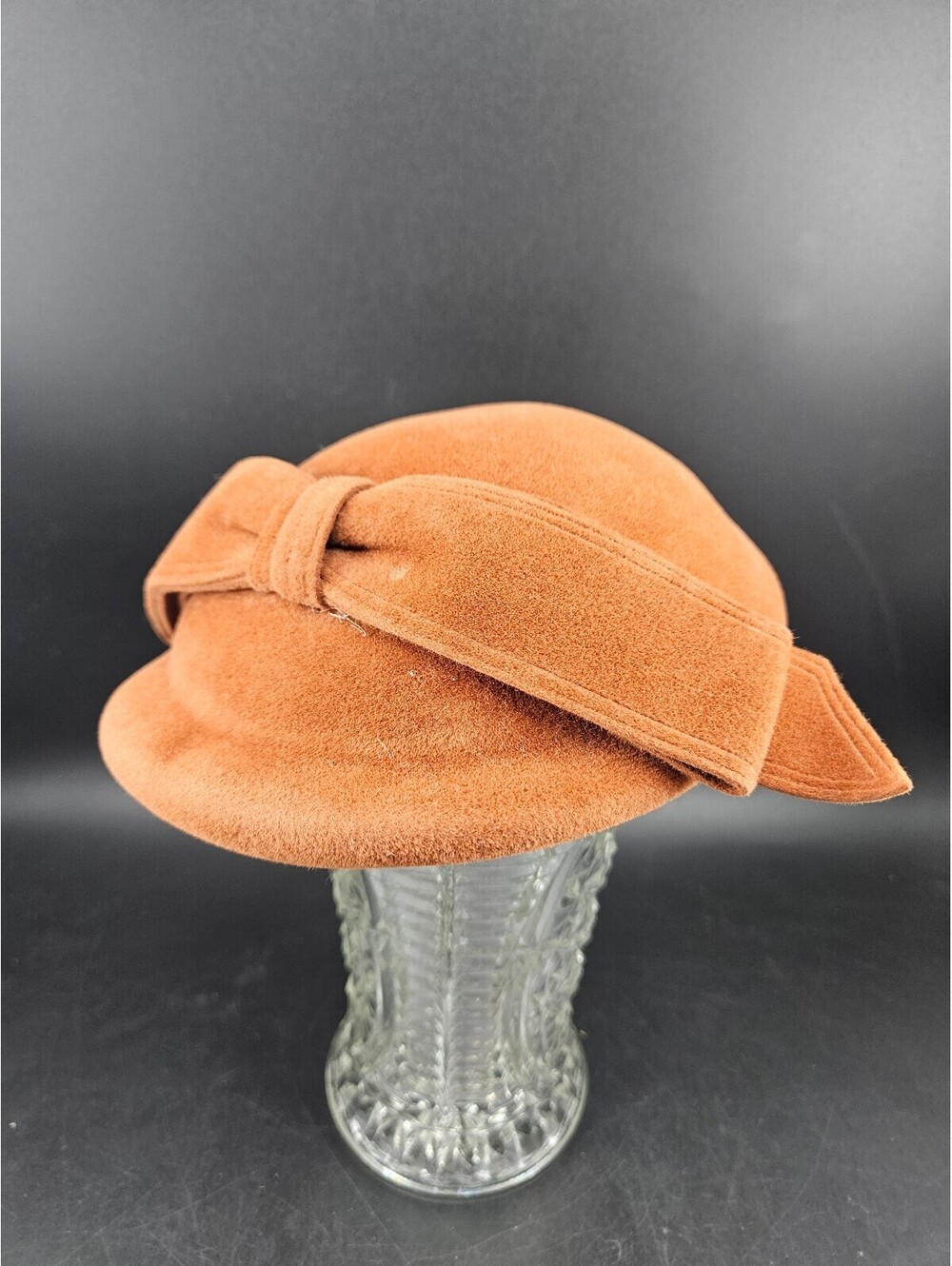 Vintage 1950s Toni Made in France Rust Velvet Felt Tilt Hat Bow Accent